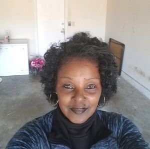 Meet your Posher, Janet